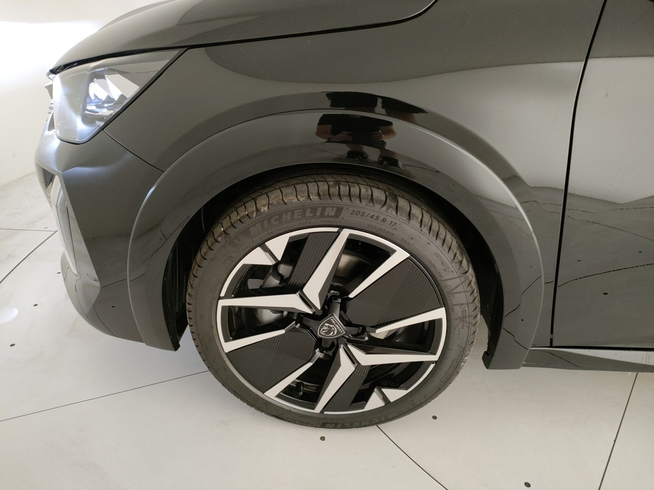 Peugeot 208 Nuovo Ibrido benzina 208 Porto Mantovano