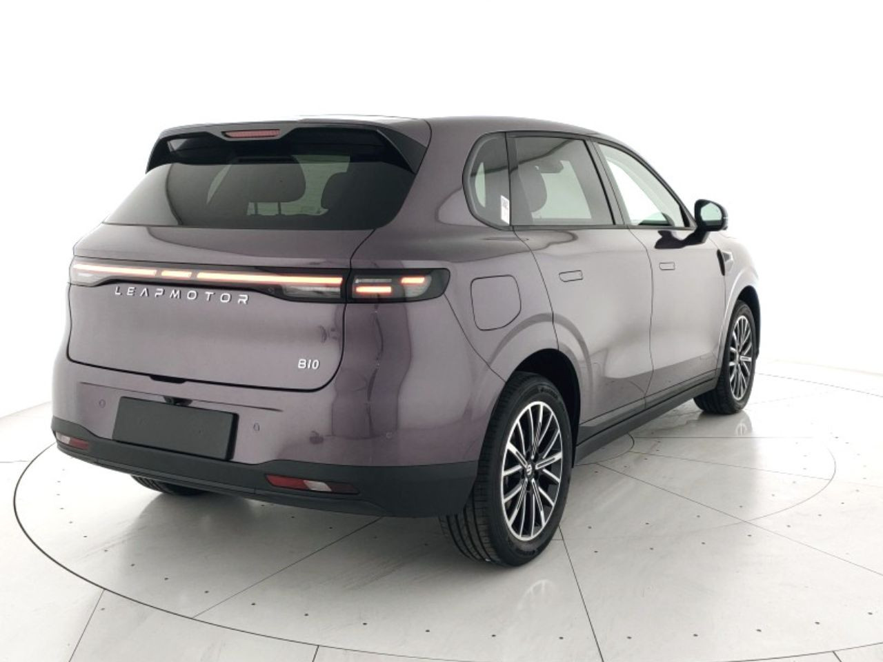Leapmotor B10 Nuovo Ibrido benzina B10 Porto Mantovano