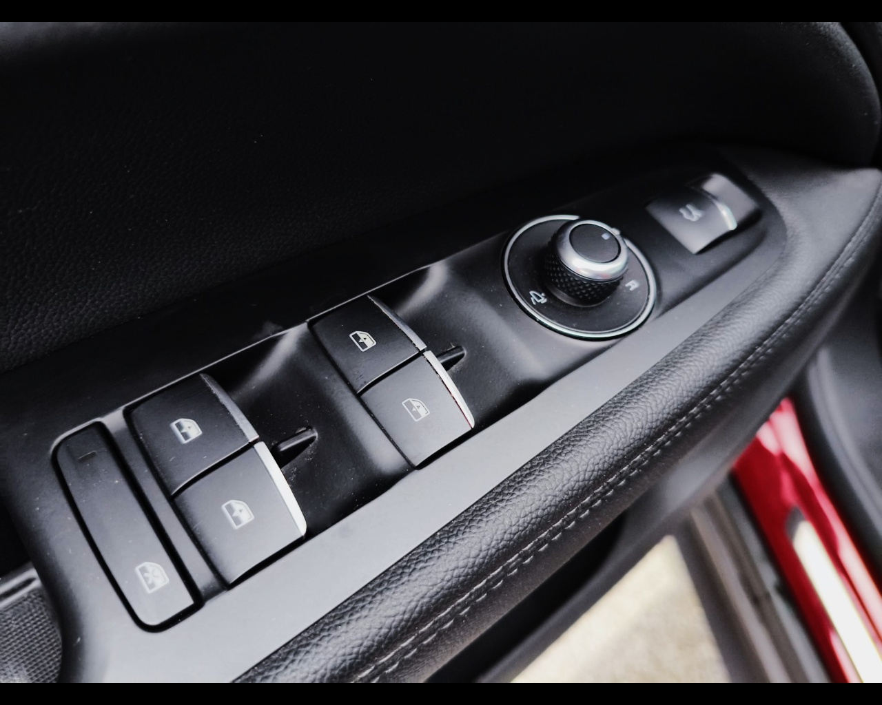 Foto ALFA ROMEO Stelvio 2.2 t Sprint Q4 210cv auto