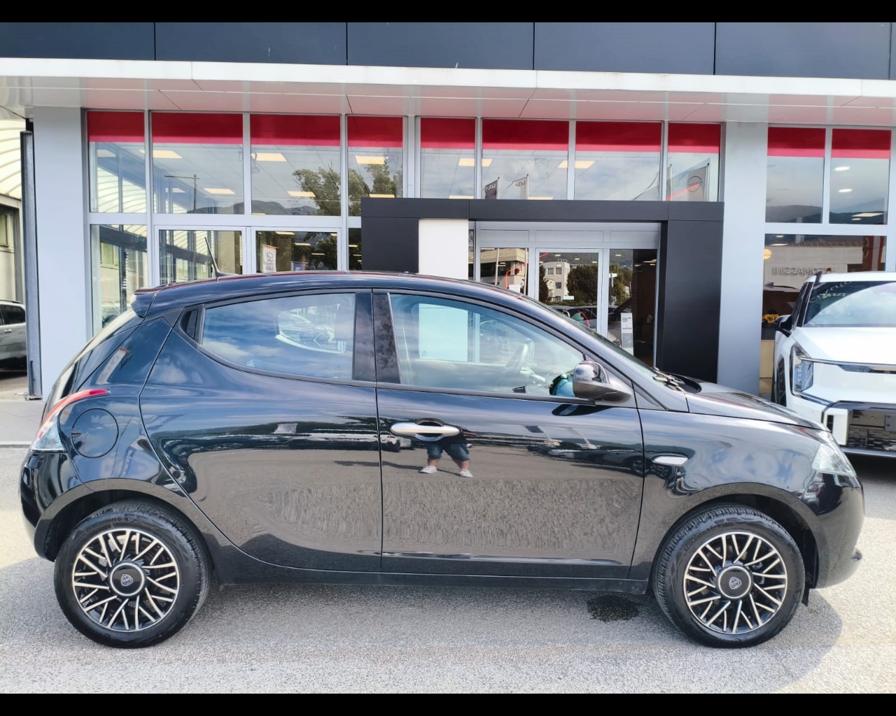 Foto LANCIA Ypsilon 1.0 firefly hybrid Platino s&s 70cv