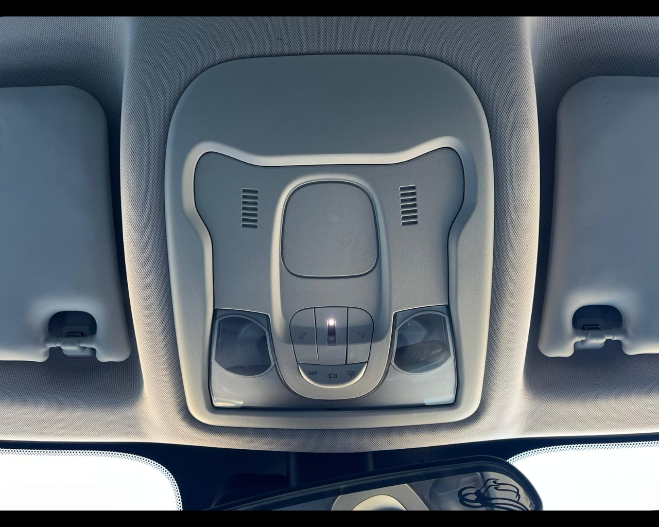 Foto JEEP Renegade 2.0 mjt Limited 4wd 140cv auto 9m