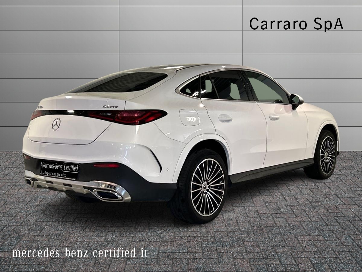 Mercedes GLC Coupe 300 e Plug-In-Hybrid AMG Line Advanced 4Matic 9G-Tronic - 2