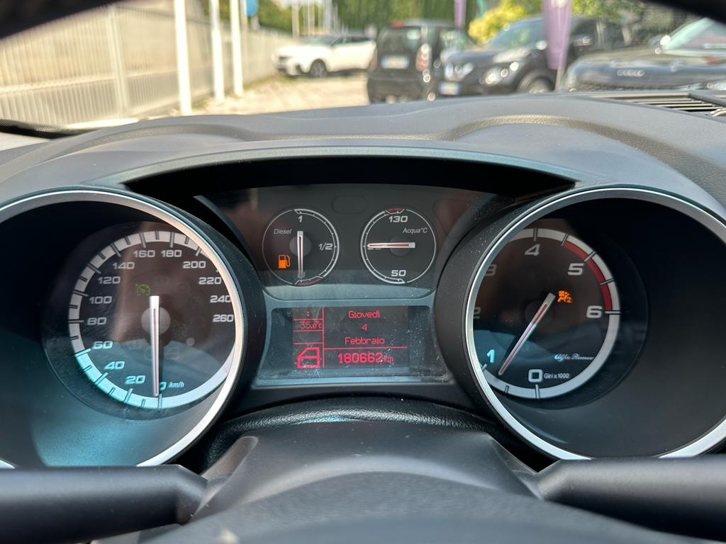 Foto ALFA ROMEO Giulietta 2.0 jtdm (2) Exclusive 140cv