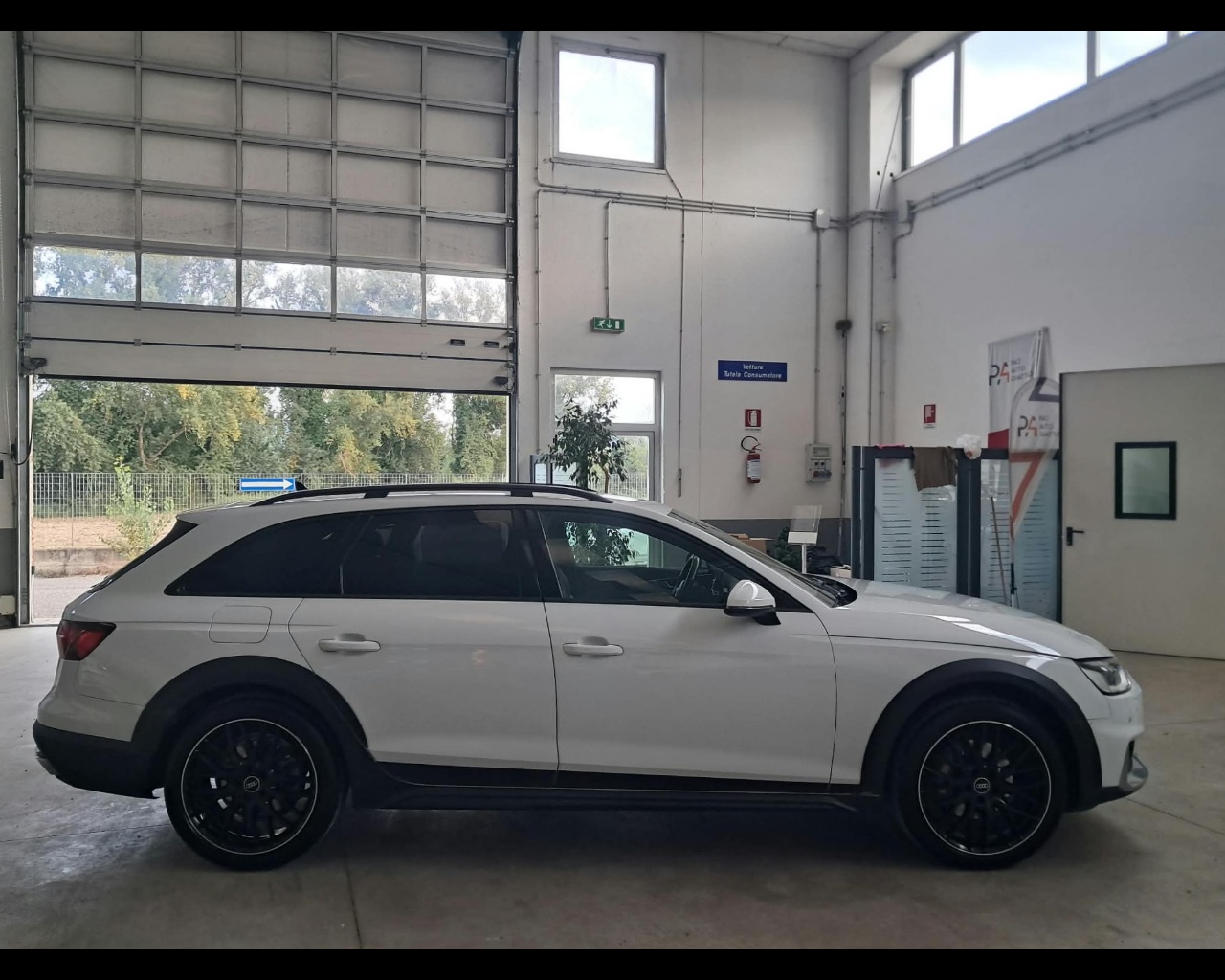 Foto AUDI A4 Allroad 40 2.0 tdi Mhev Business Evolution quattro 204cv
