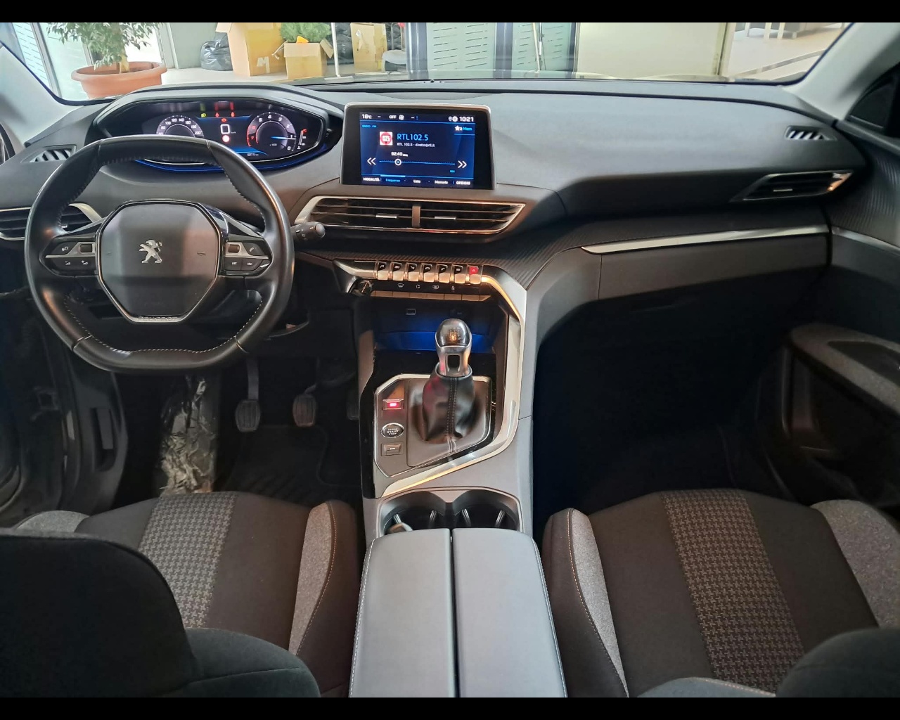 Foto PEUGEOT 3008 1.2 puretech t Active Pack s&s 130cv