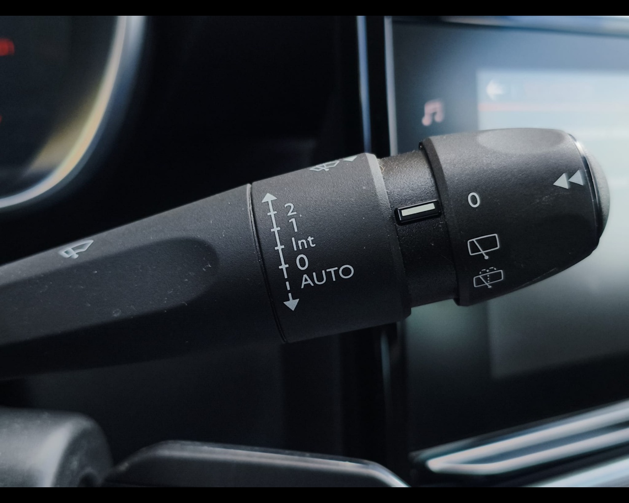 Foto CITROEN C3 Aircross 1.2 puretech Shine s&s 110cv