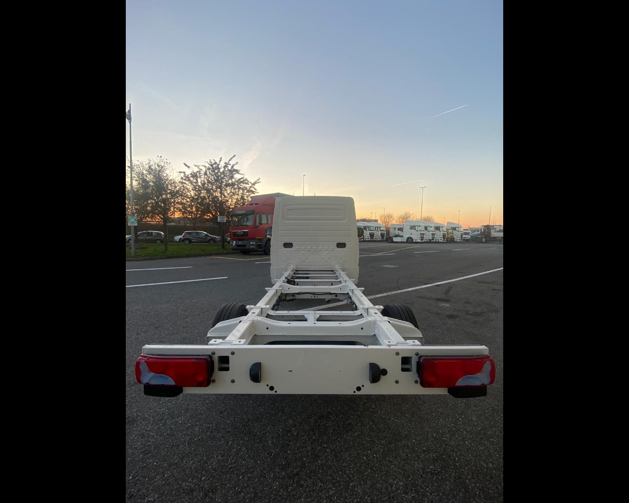 MAN TGE 3.160 TELAIO CAB SINGOLA P. 4490 MANUALE