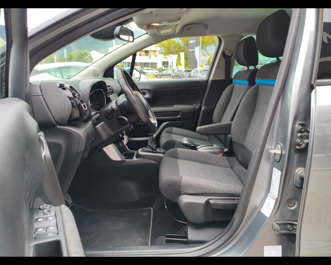 Foto CITROEN C3 Aircross 1.5 bluehdi Rip Curl s&s 100cv