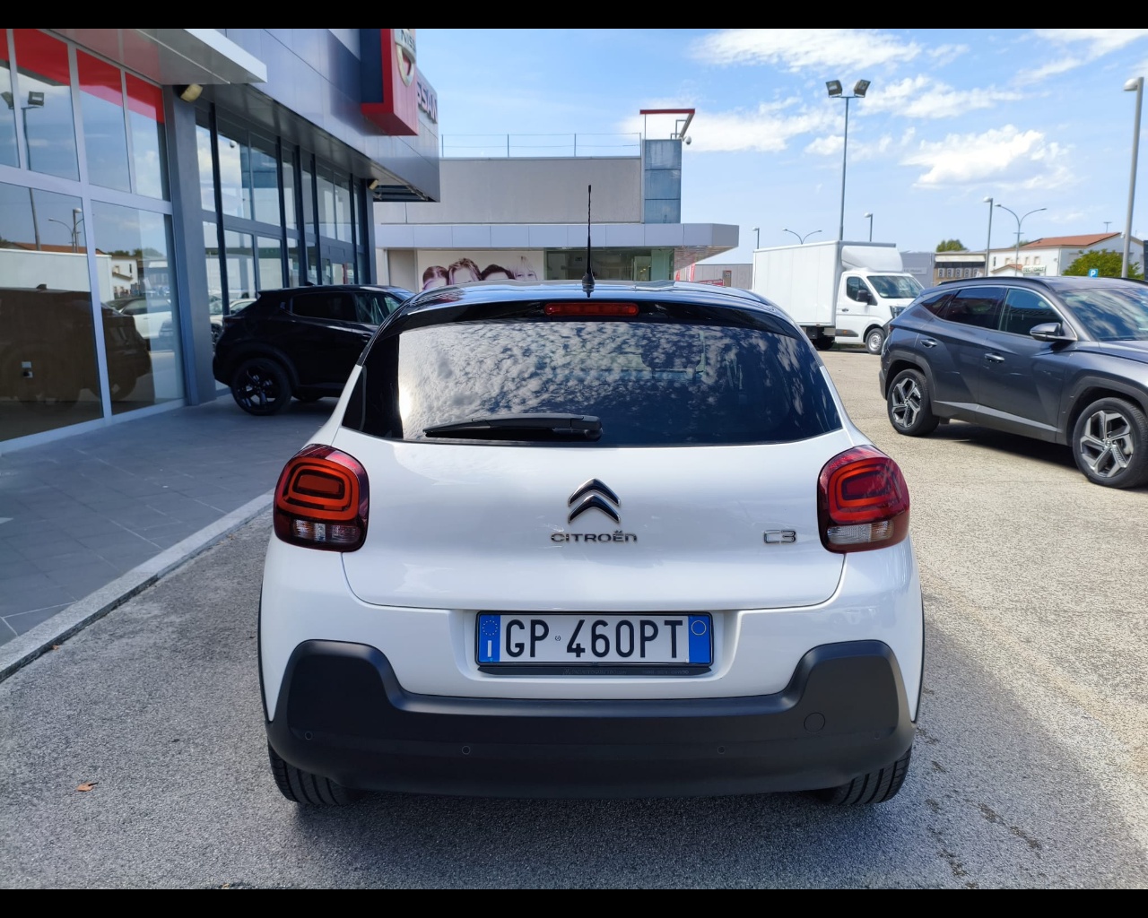 Foto CITROEN C3 1.2 puretech Shine s&s 83cv