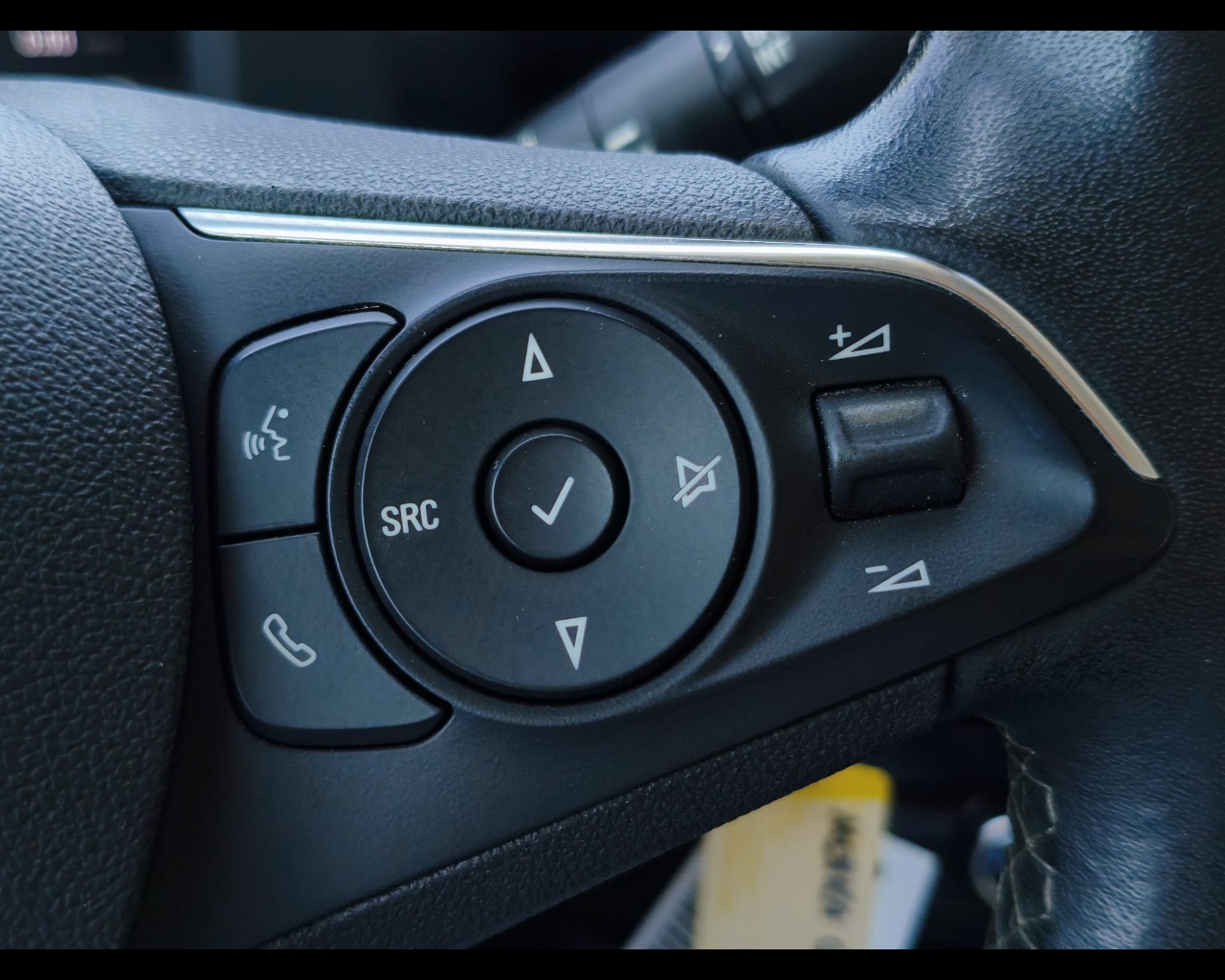 Foto OPEL Mokka 1.5 Elegance s&s 110cv