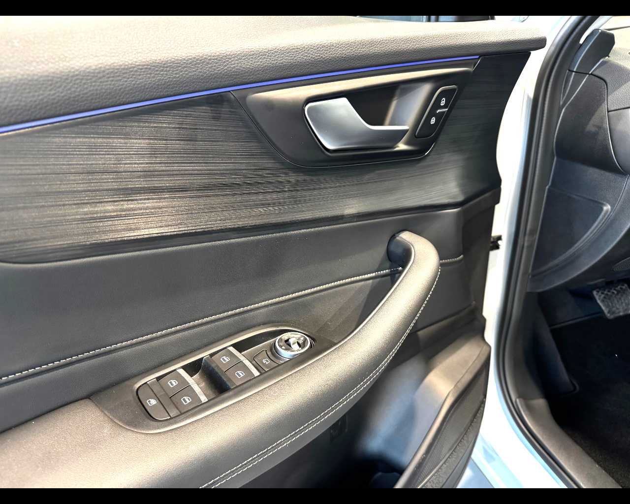 Dr Automobiles DR 5 Nuovo Ibrido DR 5 Mestre