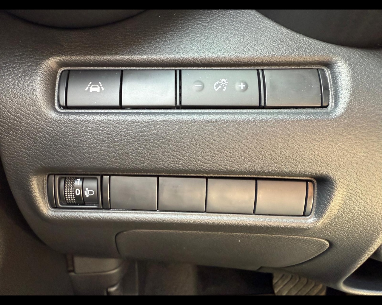 Foto NISSAN Juke 1.6 hev N-Connecta
