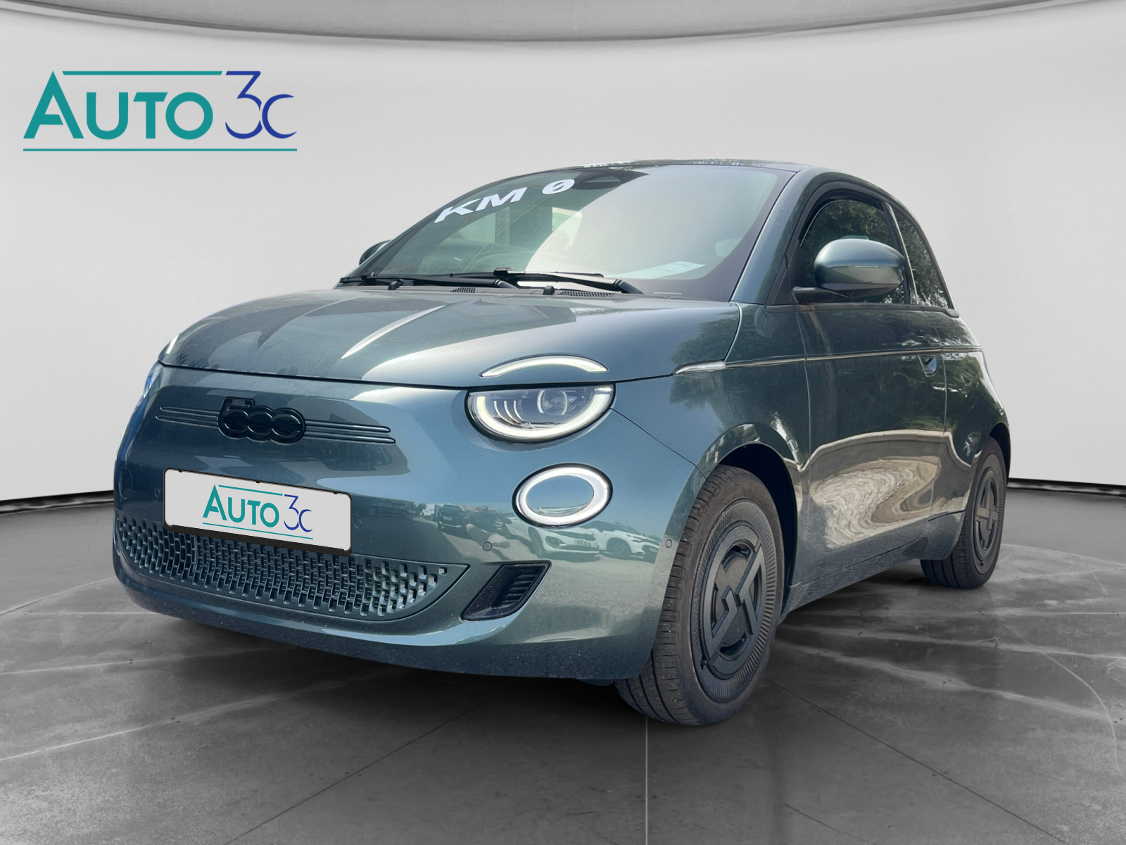FIAT 500 Elettrica Giorgio Armani 320 Berlina