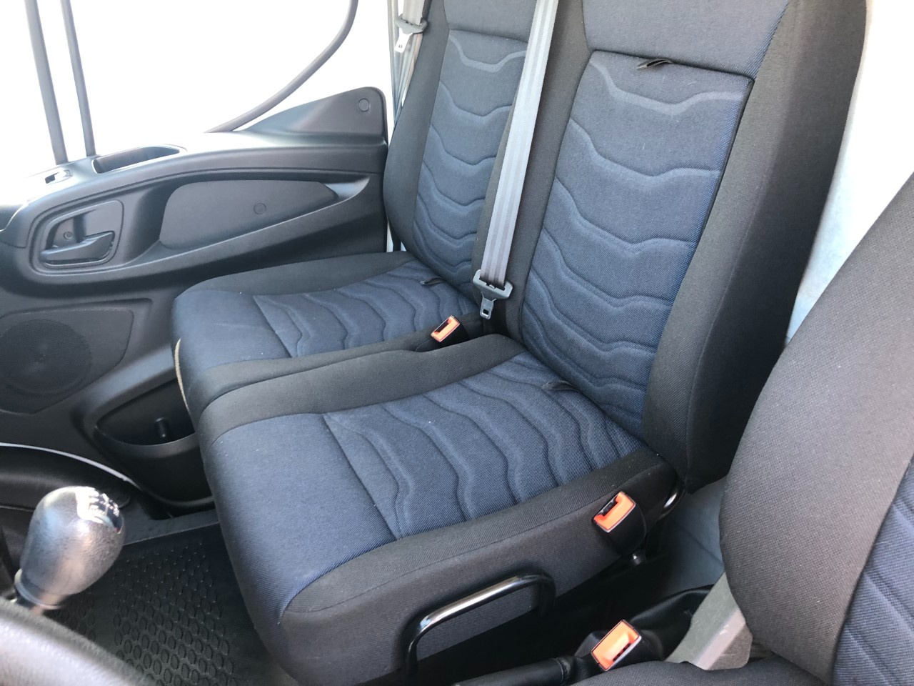 Iveco Daily V 35.16 E6 2016 daily 35 S16 V LH2 3520 E6 - 13