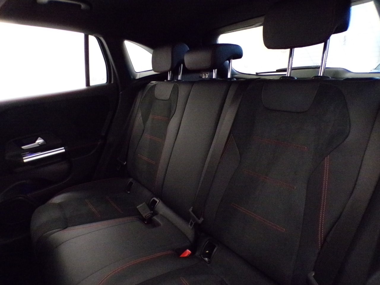 Mercedes  GLA 200 D AMG Line Advanced Plus 8G-DCT - 14