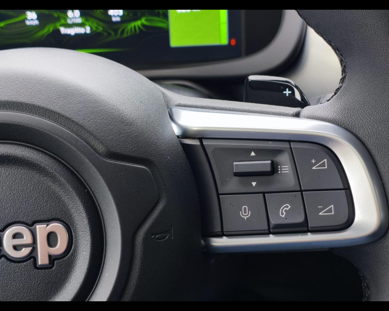 Foto JEEP Avenger 1.2 turbo e-hybrid mhev Altitude fwd 110cv edct6