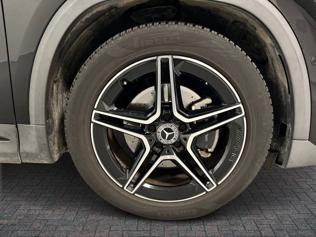 Mercedes GLA GLA 180 D Premium 8G-DCT - 17