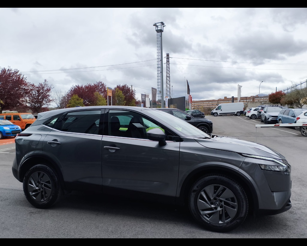 Foto NISSAN Qashqai 1.3 mhev Acenta 2wd 140cv