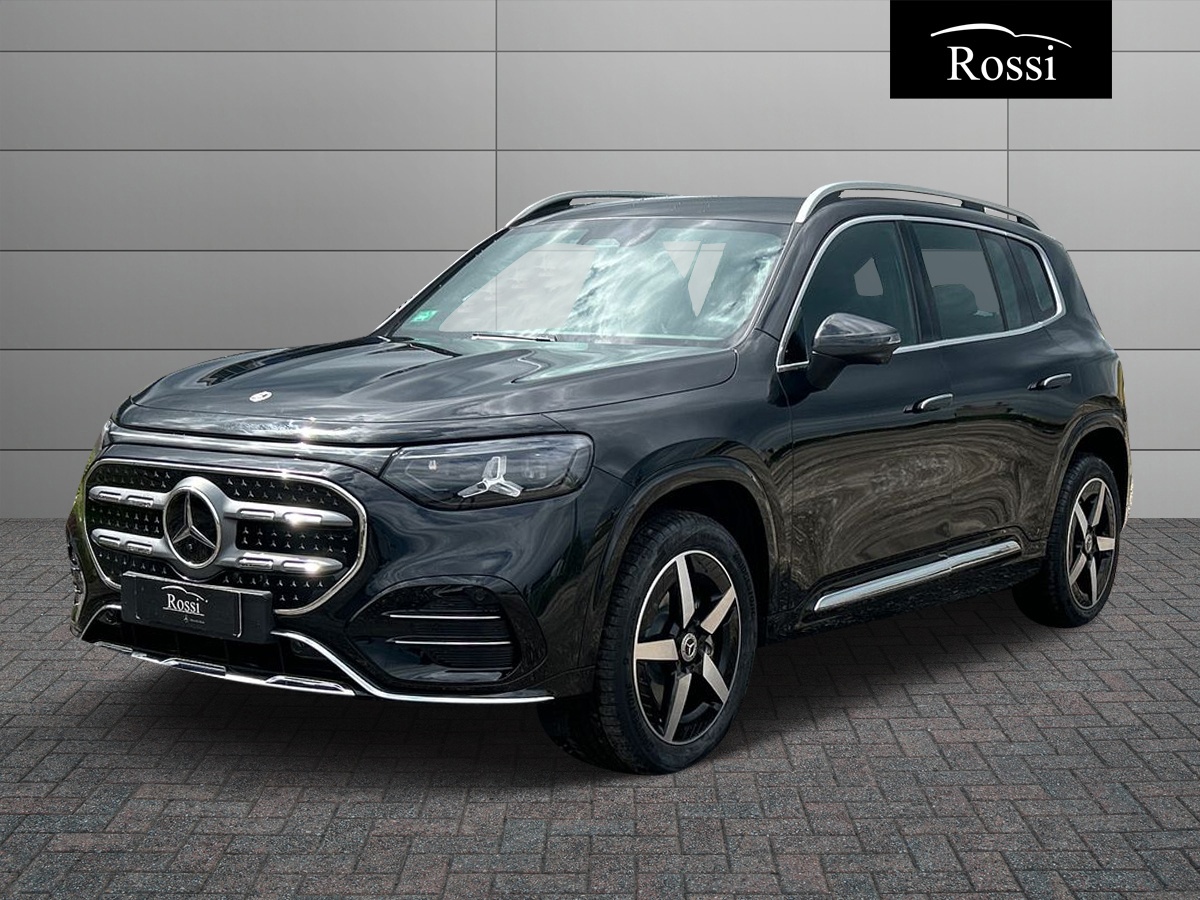 Mercedes-Benz GLB 250+ con tecnologia EQ
