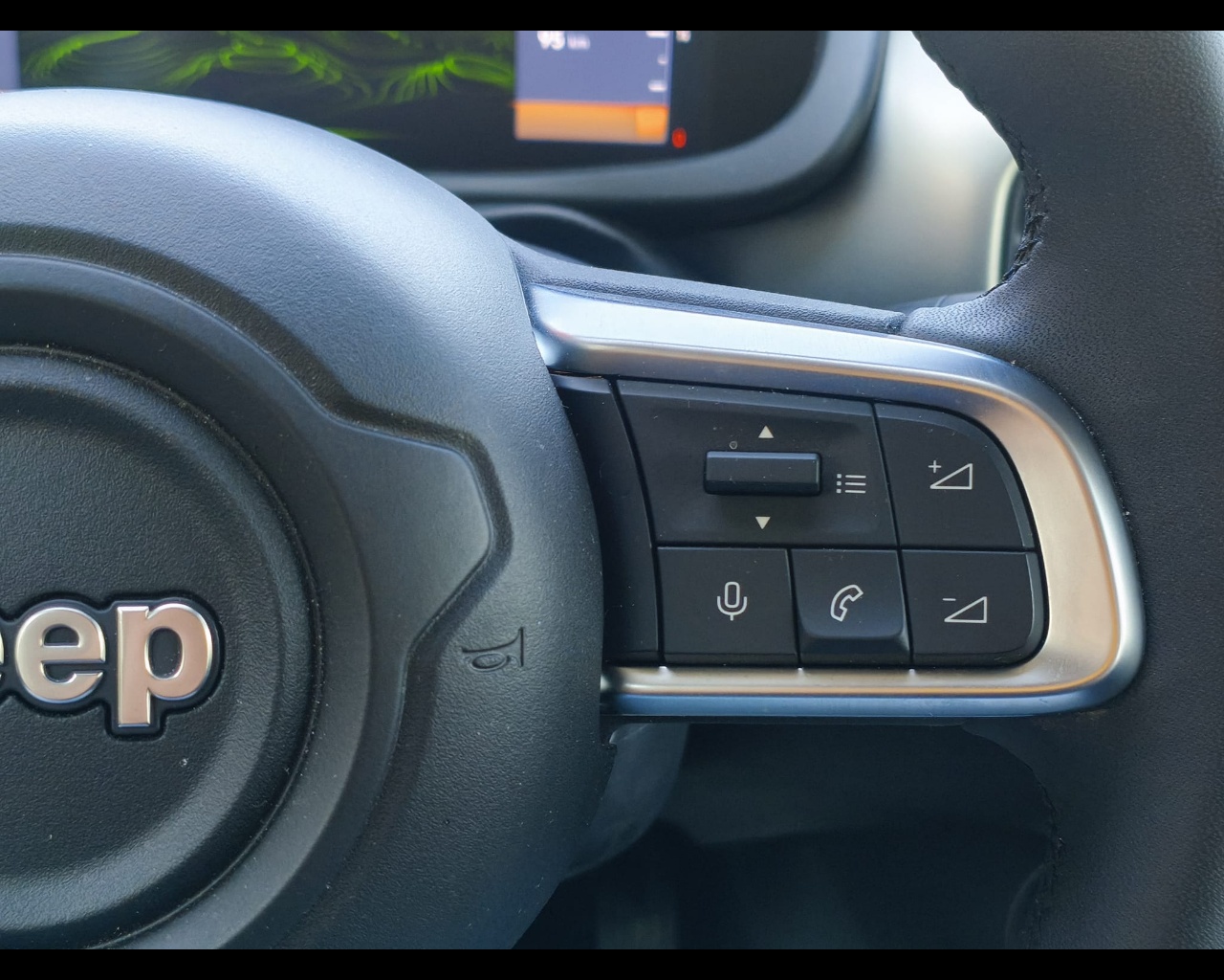 Foto JEEP Avenger 1.2 turbo Summit fwd 100cv