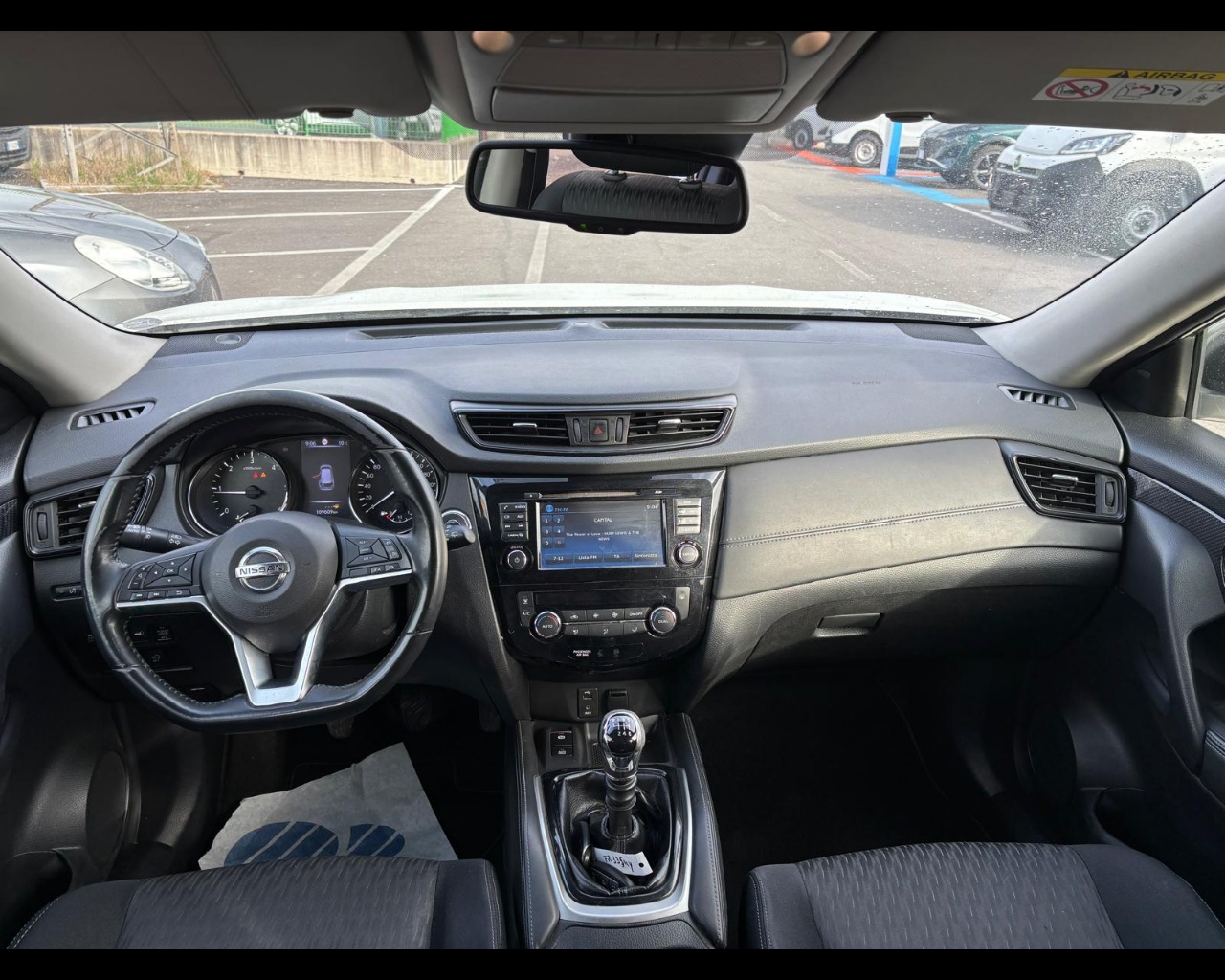 Foto NISSAN X-Trail 1.6 dci N-Connecta 4wd N1