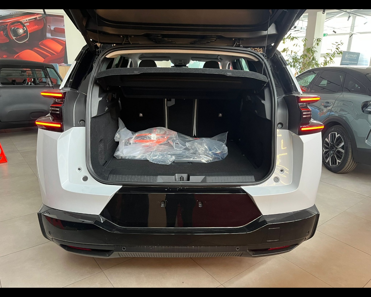 Foto CITROEN C5 Aircross MAX Plug-in Hybrid 195cv