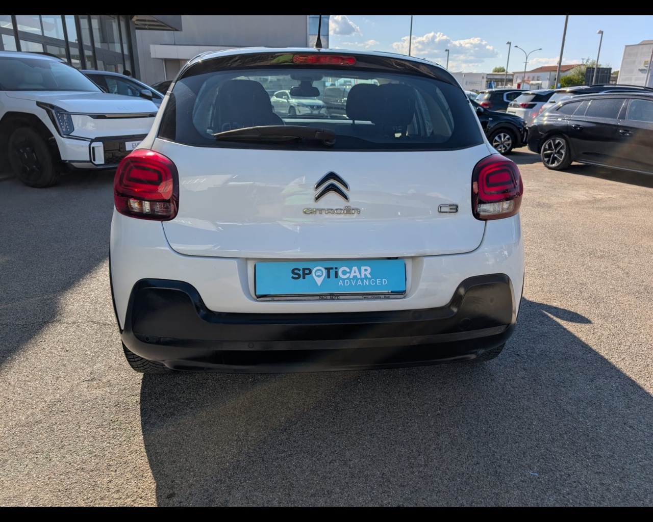 Foto CITROEN C3 1.2 puretech Shine 82cv