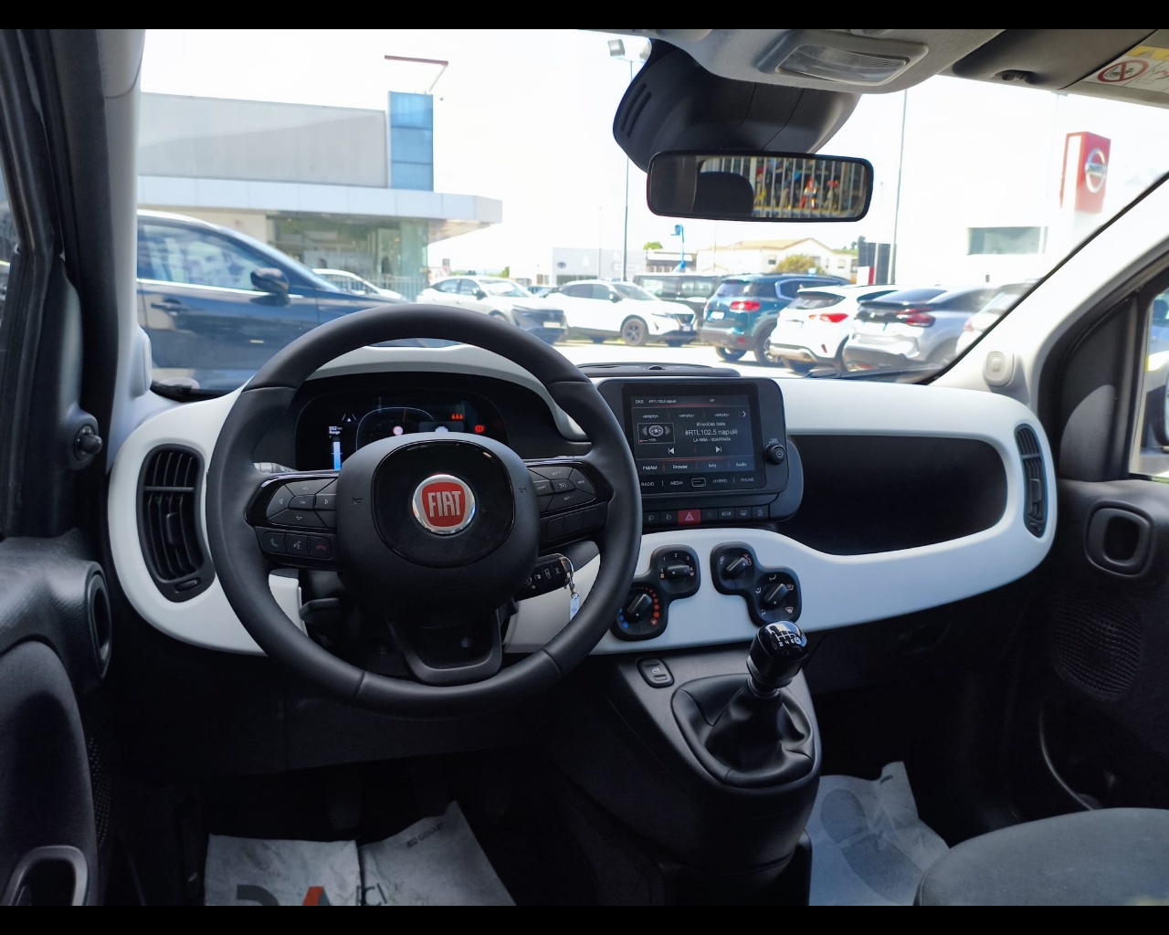 Foto FIAT Pandina Cross 1.0 firefly hybrid s&s 70cv