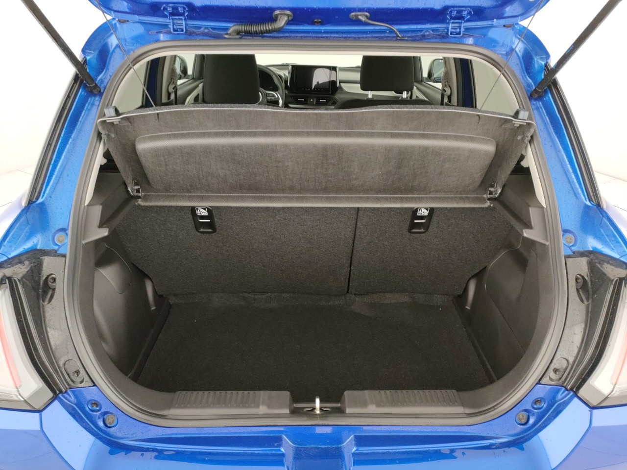 Suzuki Swift Nuovo Ibrido benzina Swift Porto Mantovano