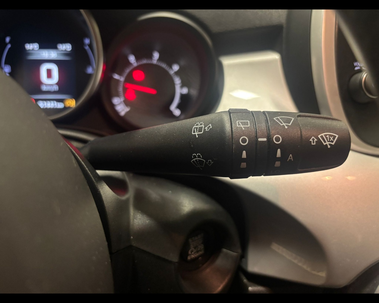 Foto FIAT 500X 1.6 mjt Lounge 4x2 120cv 