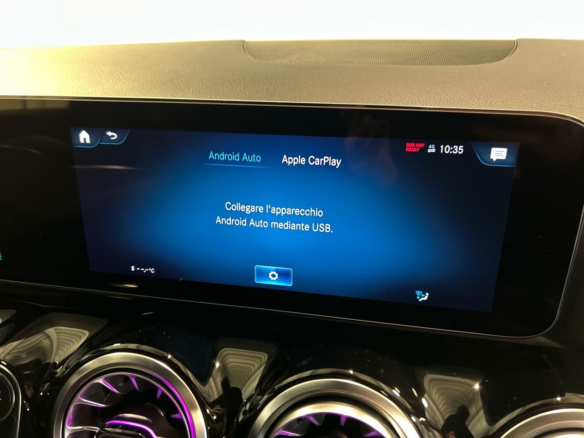 Mercedes  EQA 250+ Sport - 12