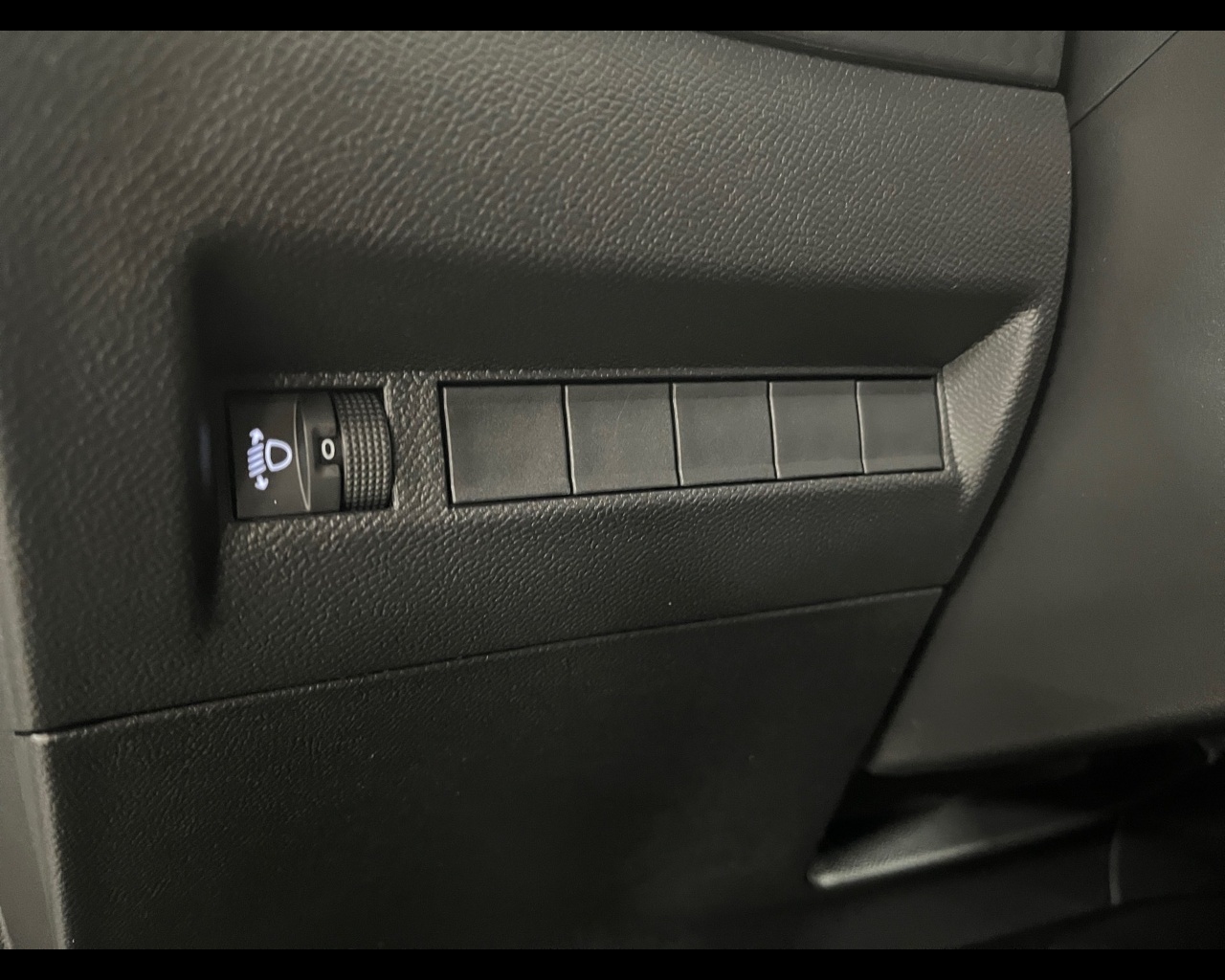 Peugeot 208 Nuovo Benzina 208 Verona