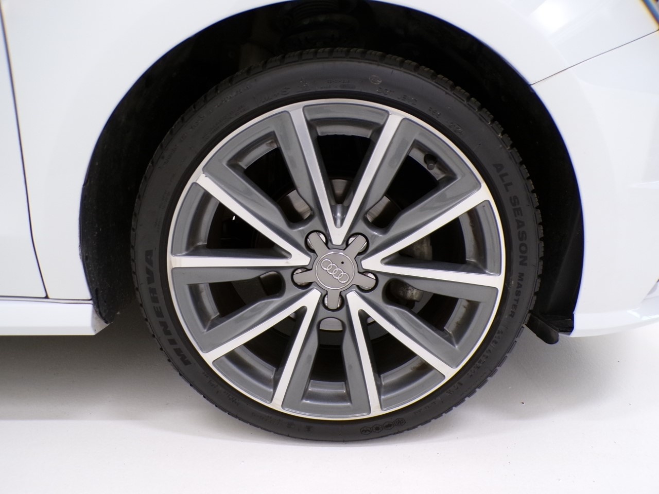 Audi A1 A1 Sportback 1.4 TDI Admired - 4