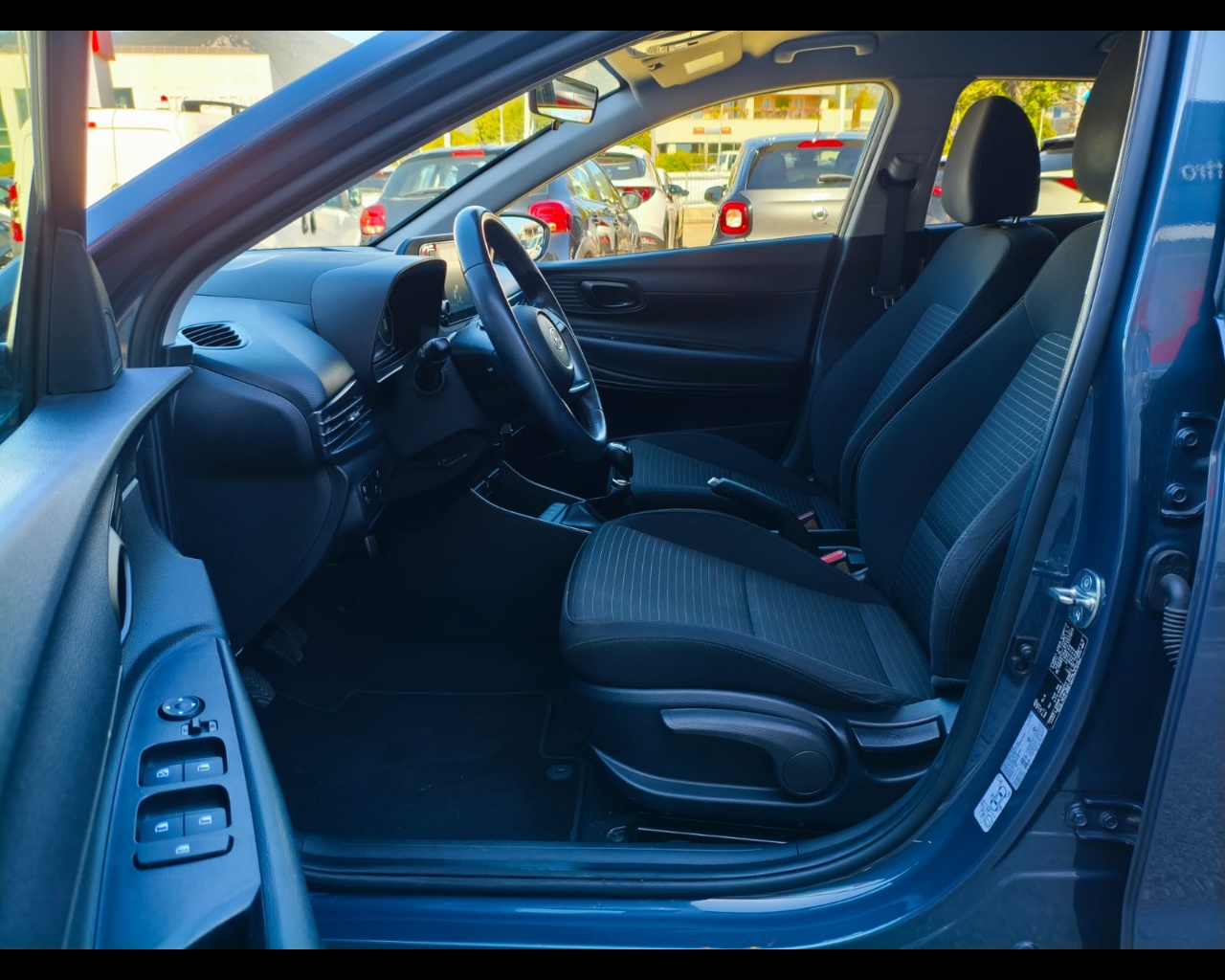 Foto HYUNDAI i20 1.2 mpi Connectline