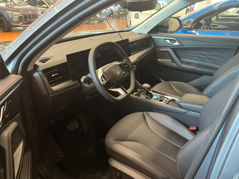 MG – HS 1.5 Hybrid+ Luxury
