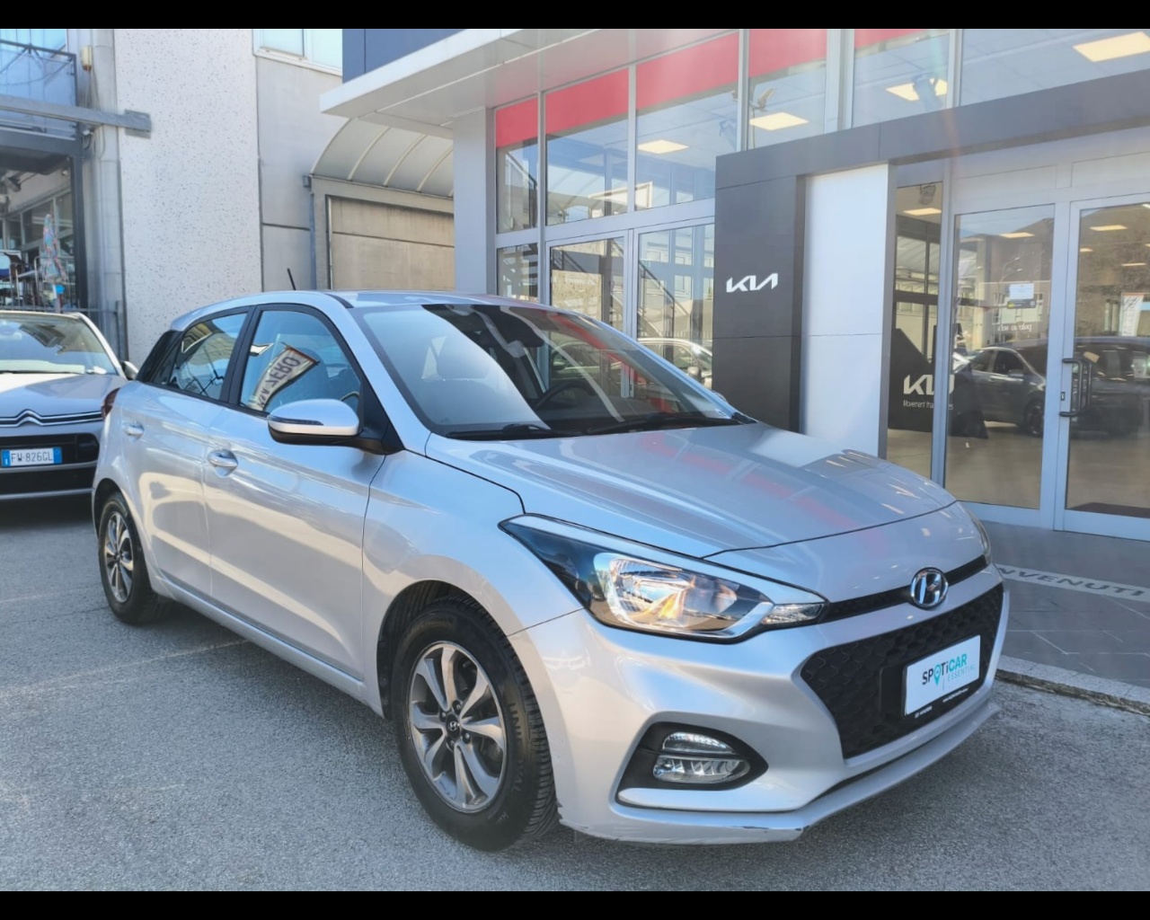 Foto HYUNDAI i20 5p 1.2 mpi Connectline econext Gpl 73cv