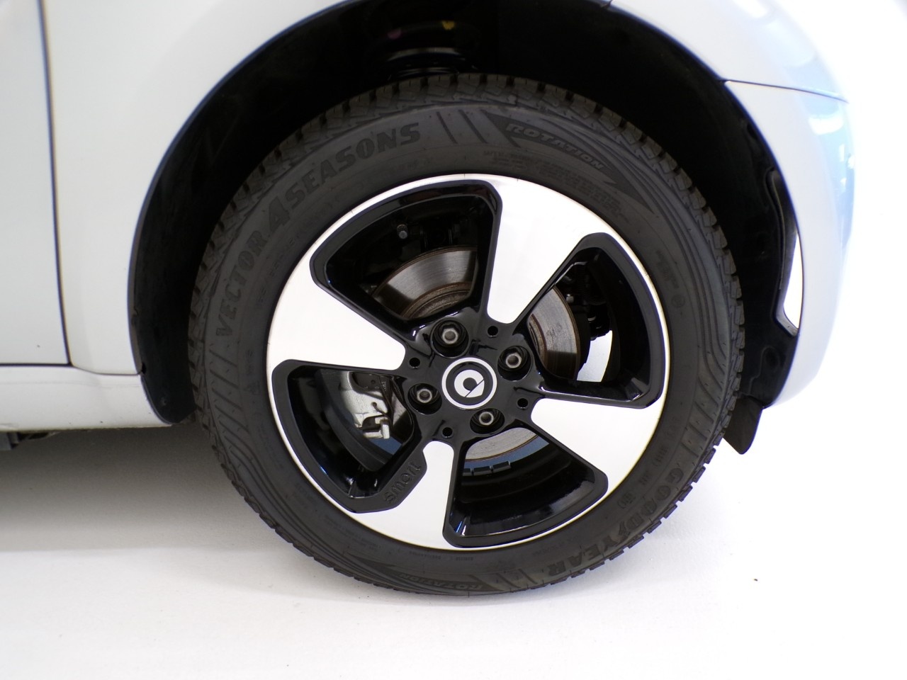 smart fortwo fortwo 22kW EQ Passion - 4