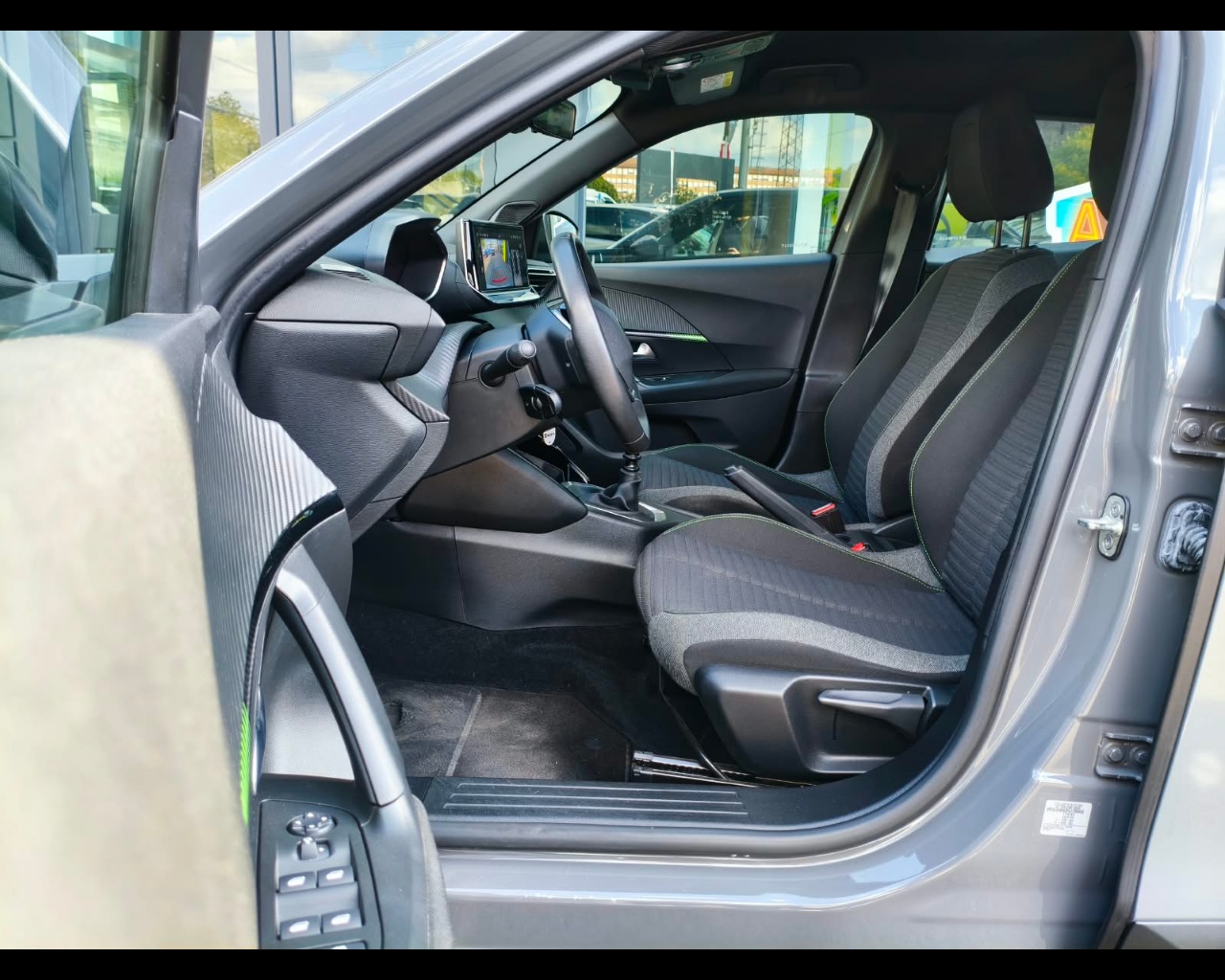 Foto PEUGEOT 2008 1.2 puretech Active s&s 100cv