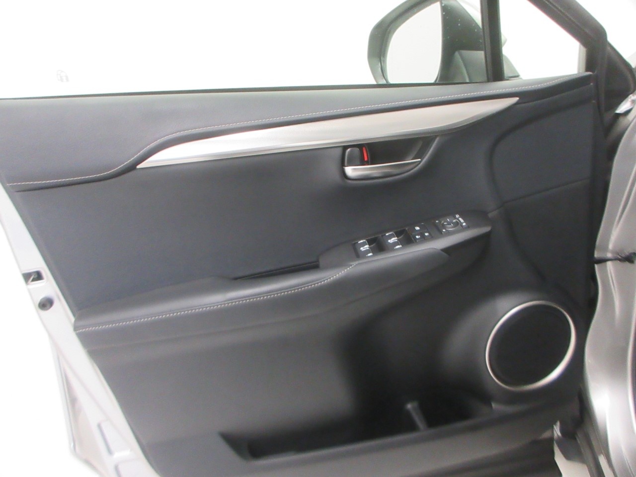 Lexus NX NX 300 2.5 Hybrid Executive 4WD CVT - 11