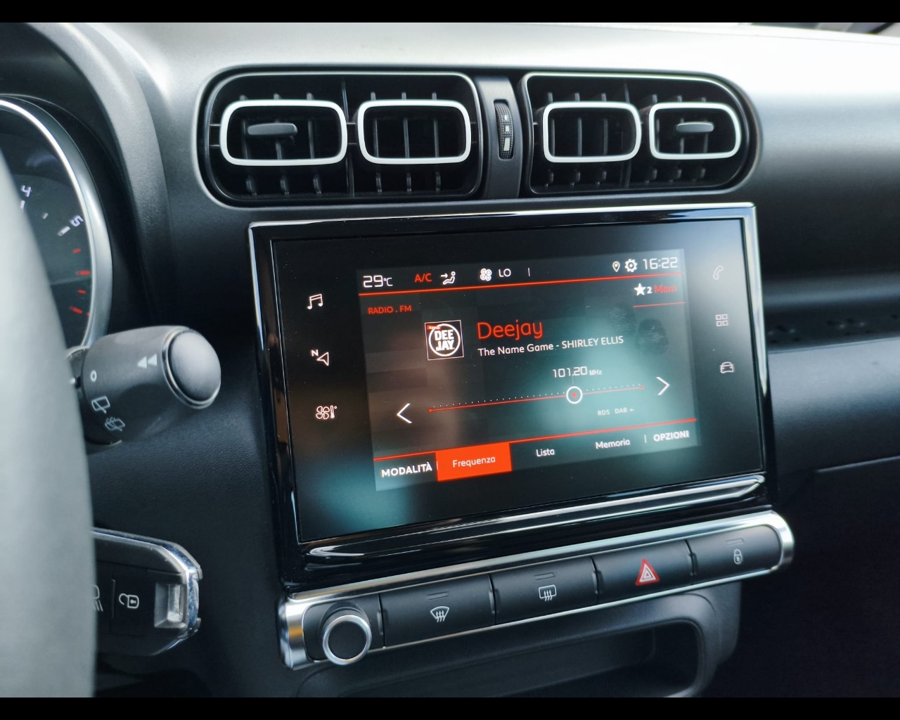 Foto CITROEN C3 Aircross 1.2 puretech Shine s&s 110cv