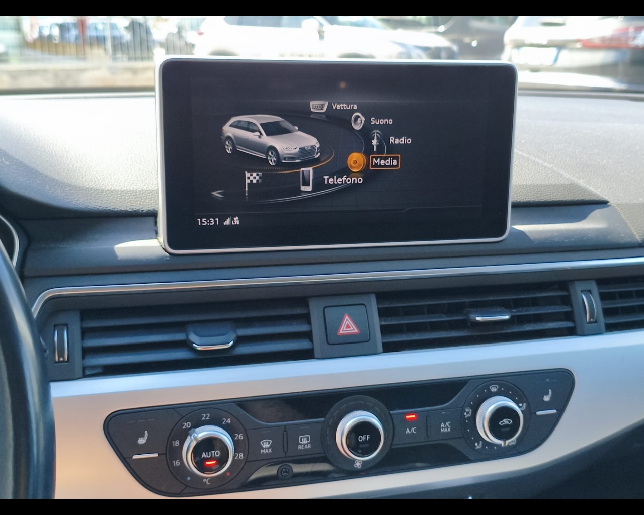 Foto AUDI A4 Avant 2.0 tdi Business Sport 150cv s-tronic