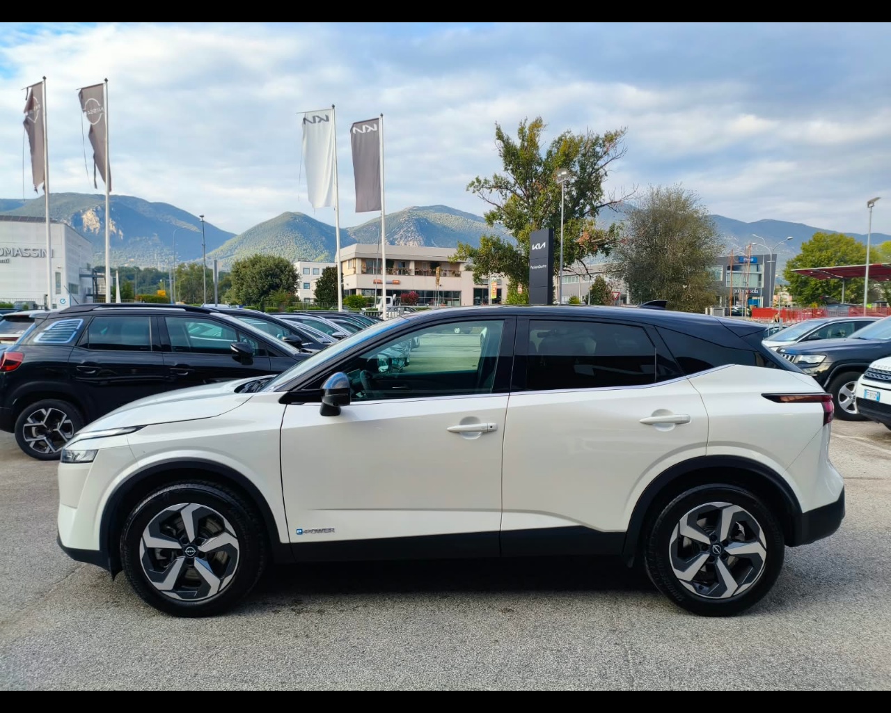 Foto NISSAN Qashqai 1.5 e-power N-Connecta 2wd