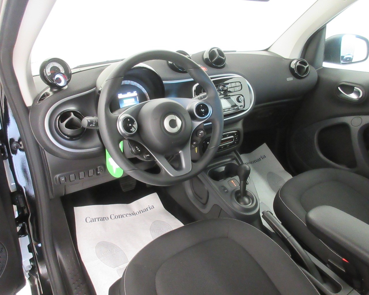 smart fortwo fortwo coupe EQ Passion - 9