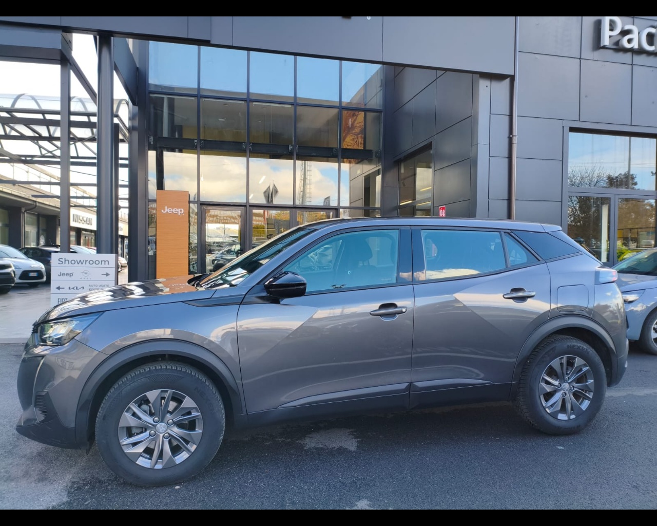 Foto PEUGEOT 2008 1.2 puretech Active Pack s&s 100cv GPL