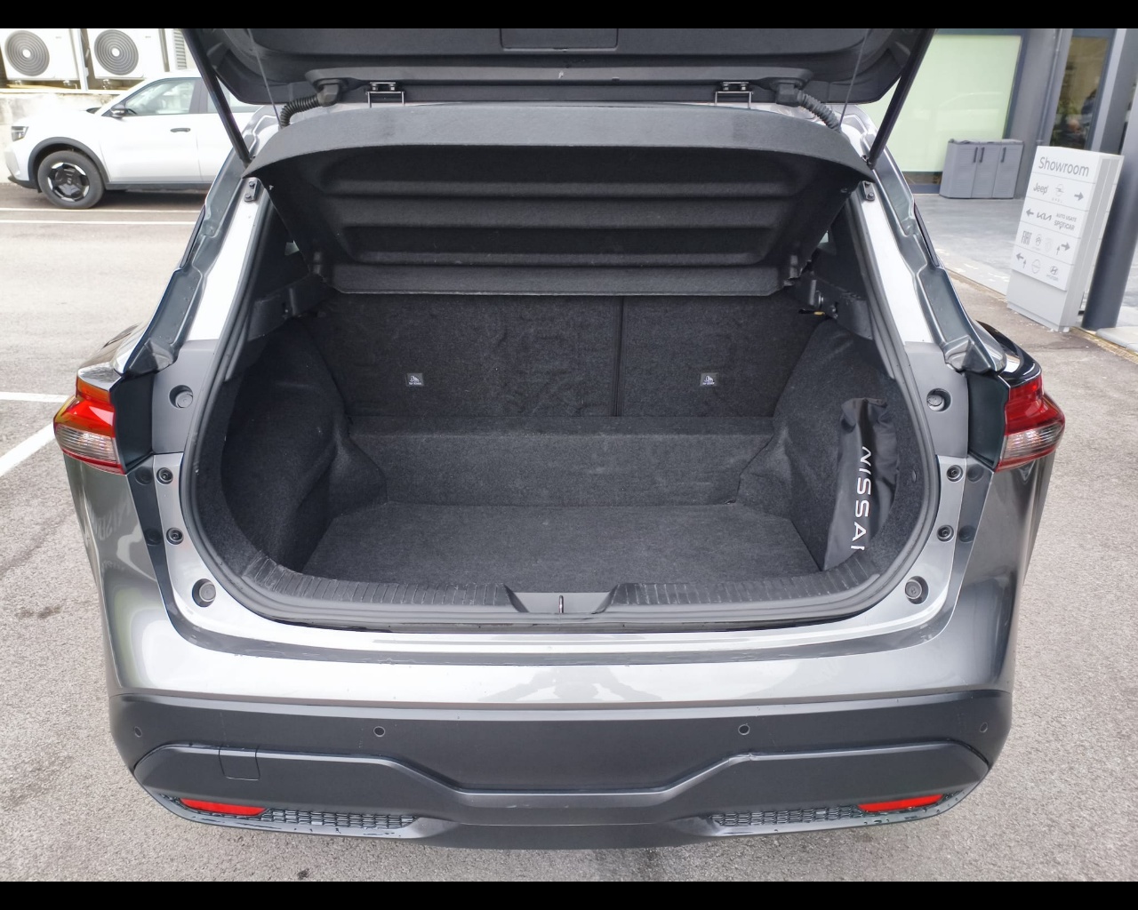 Foto NISSAN Qashqai 1.3 mhev Acenta 2wd 140cv