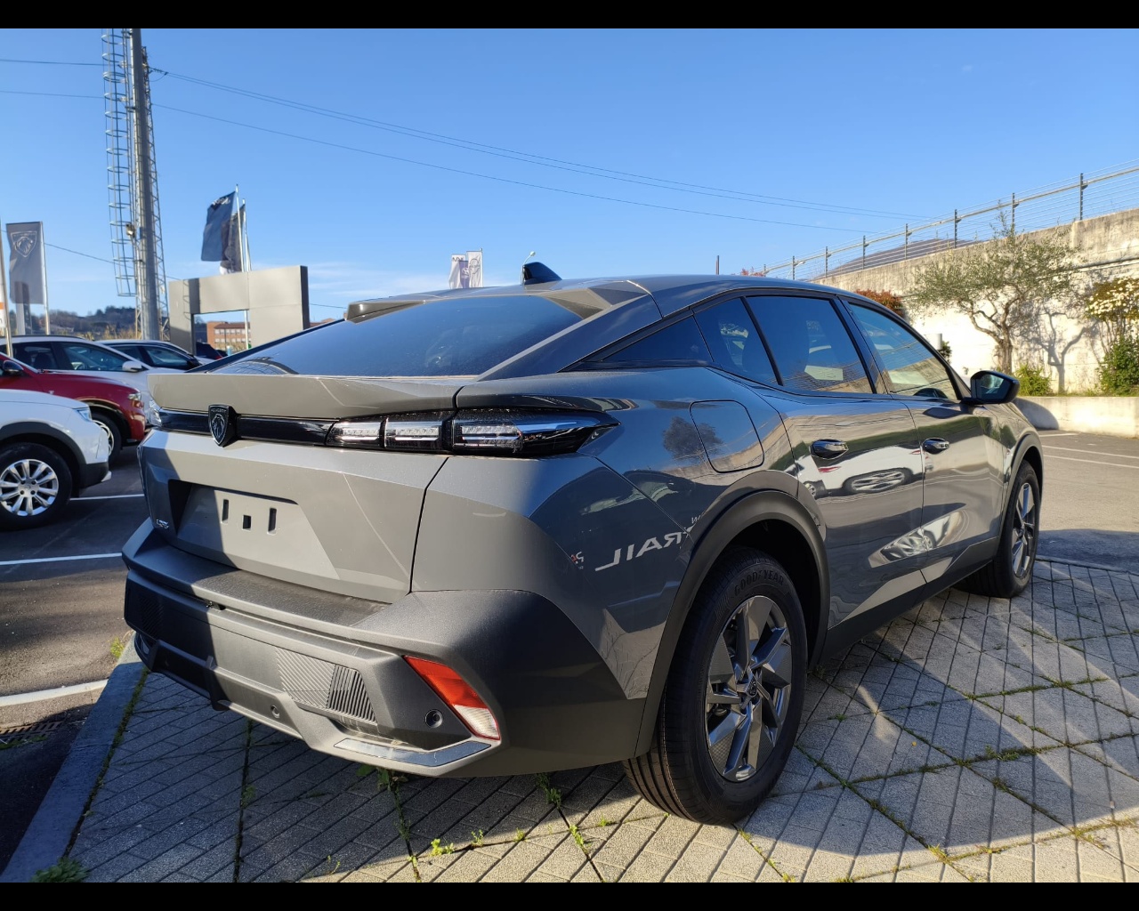 Foto PEUGEOT 408 1.2 hybrid Allure 136cv e-dsc6