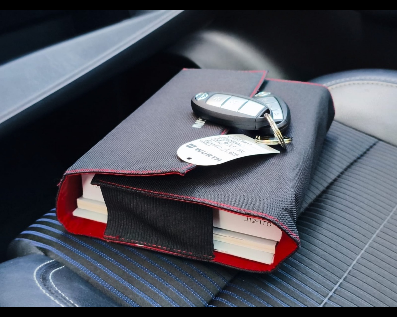 Foto NISSAN Qashqai 1.3 mhev Tekna 4wd 158cv xtronic