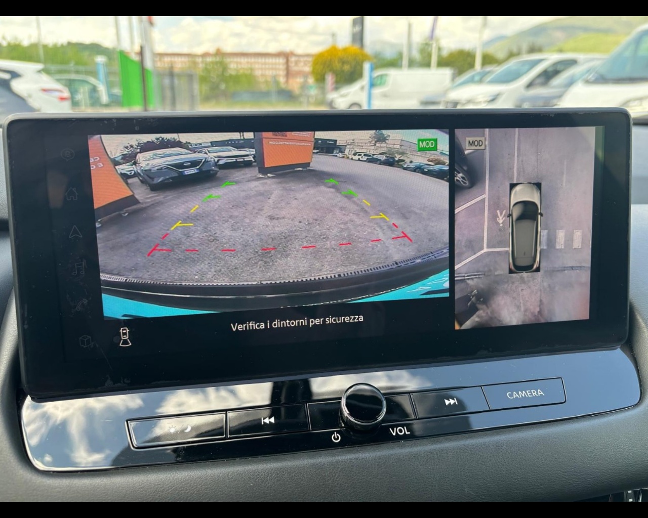 Foto NISSAN Qashqai 1.3 mhev N-Connecta 2wd 140cv