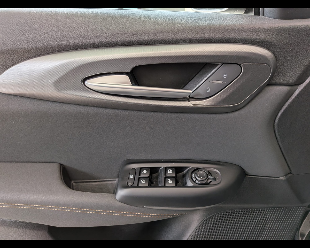 Foto ALFA ROMEO Tonale 1.5 hybrid Sprint 160cv tct7