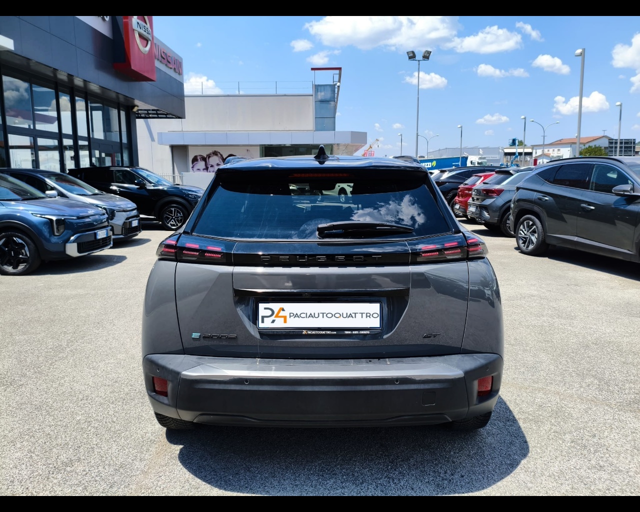 Foto PEUGEOT 2008 54 kWh GT
